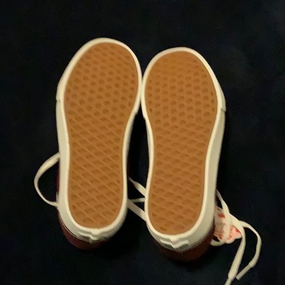 Vans - Picture 3 of 4